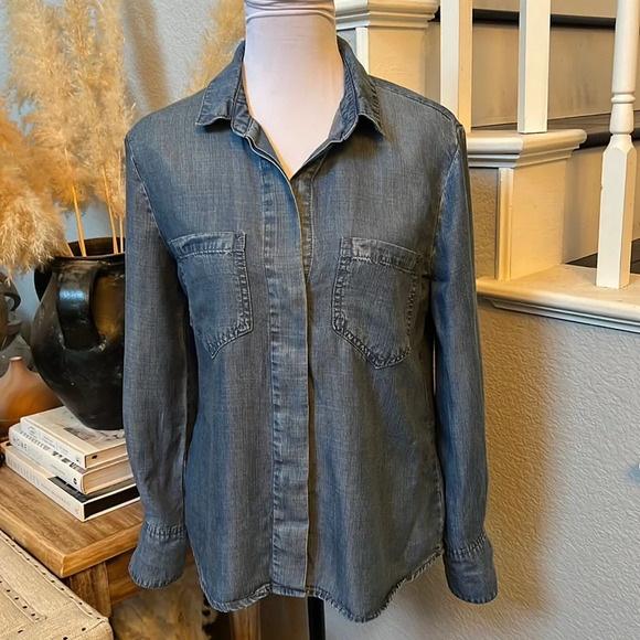 Bella Dahl lightweight button down denim top Size XS - Picture 1 of 9